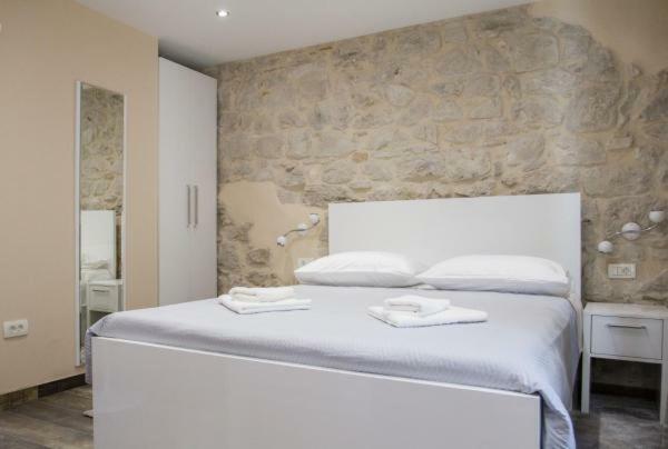 Elegant Penzion 3*